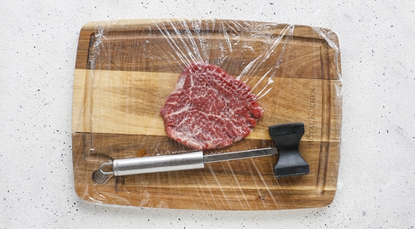 Отбивные из говяжьей вырезки , пошаговый рецепт с фото на 562 ккал Отбивные из говяжьей вырезки , пошаговый рецепт с фото на 562 ккал