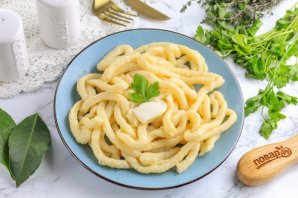 Лапша из жидкого теста Лапша из жидкого теста