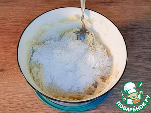 Булочки-трубочки с творогом и повидлом Булочки-трубочки с творогом и повидлом