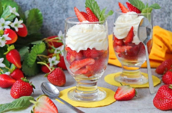 Клубника со сливками