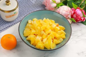 Салат с мандарином, яблоком и апельсином Салат с мандарином, яблоком и апельсином