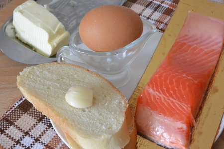 Тосты с красной рыбой и яйцом пашот Тосты с красной рыбой и яйцом пашот