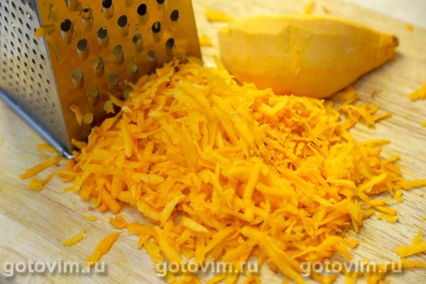 Пышные оладьи с тыквой и беконом