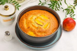 Творожный пирог с персиками Творожный пирог с персиками