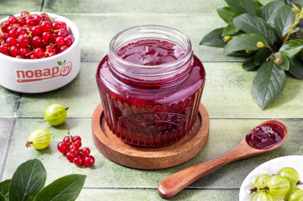 Варенье из крыжовника и красной смородины