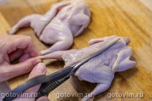 Перепела, жаренные в остро-сладком маринаде с чили и медом Перепела, жаренные в остро-сладком маринаде с чили и медом