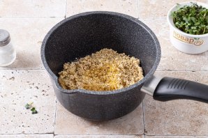 Каша из киноа и булгура Каша из киноа и булгура