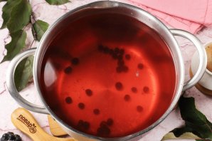 Компот из черноплодки с яблоками на зиму Компот из черноплодки с яблоками на зиму