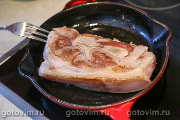 Свинина, запеченная с баклажанами и виноградом Свинина, запеченная с баклажанами и виноградом