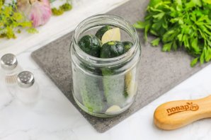 Соленые огурцы на зиму холодным способом в банках Соленые огурцы на зиму холодным способом в банках