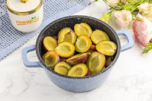 Варенье из недозрелых слив Варенье из недозрелых слив