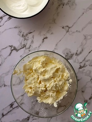 Пирог с творогом и курагой