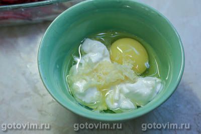 Минтай, запеченный под шубой со свеклой