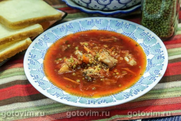 Борщ с говядиной и машем