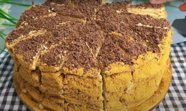 «Микадо» — без преувеличения, самый хрустящий торт к чаю или кофе. На следующий день ещё вкуснее «Микадо» — без преувеличения, самый хрустящий торт к чаю или кофе. На следующий день ещё вкуснее