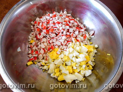 Поповеры с салатом из крабовых палочек Поповеры с салатом из крабовых палочек