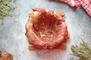 Новогодний мясной шар Новогодний мясной шар