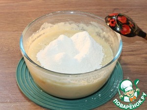 Пирог на кефире с персиками Пирог на кефире с персиками