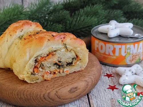 Пирог с тунцом и яйцом "Новогодний"