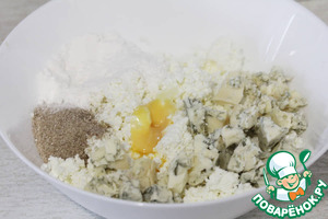Сырники с голубым сыром