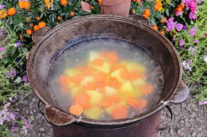 Уха из стерляди на костре