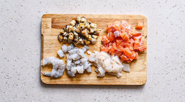 Кокиль из морепродуктов, пошаговый рецепт с фото Кокиль из морепродуктов, пошаговый рецепт с фото