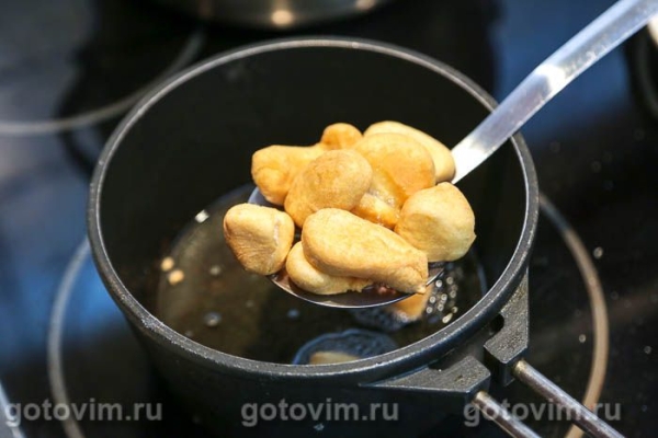 Суп рыбный с жареными клецками Суп рыбный с жареными клецками