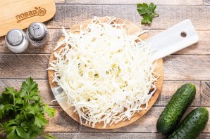 Салат из капусты и огурцов на зиму Салат из капусты и огурцов на зиму