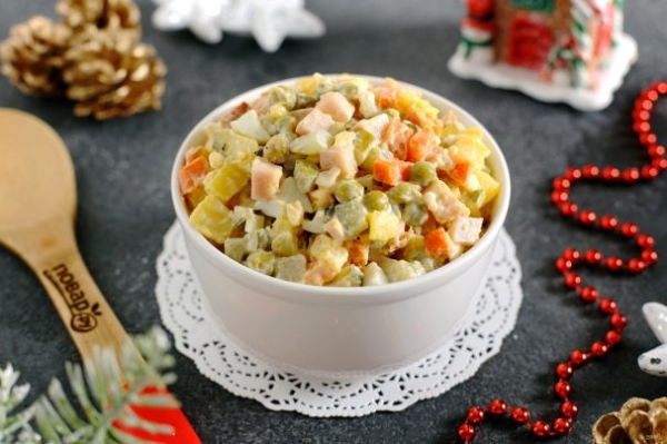 "Оливье" с бужениной "Оливье" с бужениной