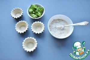 Мини пироги с тунцом и брокколи