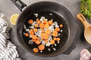 Жареный рис с морепродуктами