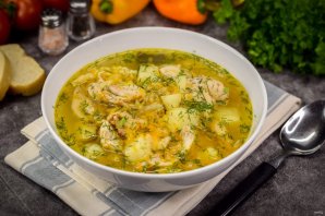 Суп "Затируха" с курицей на яйцах Суп "Затируха" с курицей на яйцах