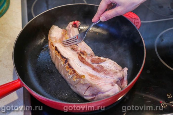 Свиная грудинка, запеченная с глазурью из смородины с апельсином Свиная грудинка, запеченная с глазурью из смородины с апельсином