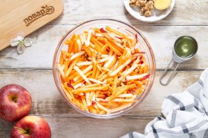 Салат из батата и яблок Салат из батата и яблок