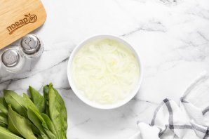 Салат со щавелем Салат со щавелем