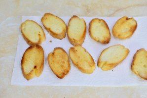 Бутерброды с горбушей соленой Бутерброды с горбушей соленой