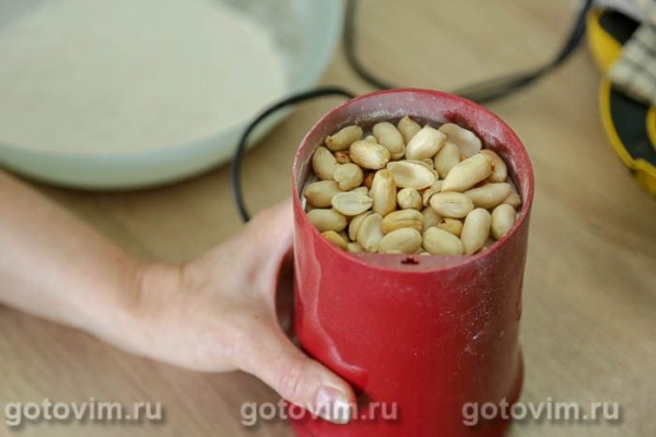 Хлеб‑рулет с арахисовой начинкой в хлебопечке
