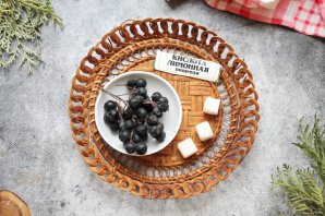 Черноплодная рябина вяленая Черноплодная рябина вяленая