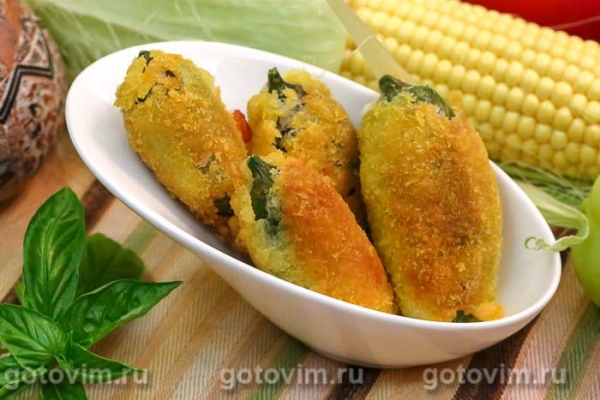 Жареный перец халапеньо с сыром и в хрустящей панировке  Жареный перец халапеньо с сыром и в хрустящей панировке