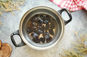 Миндальные трюфели с черносливом Миндальные трюфели с черносливом