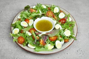 Теплый салат с тунцом