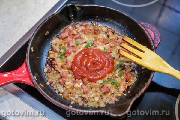 Рулет из свинины с острым перцем, беконом и сыром Рулет из свинины с острым перцем, беконом и сыром