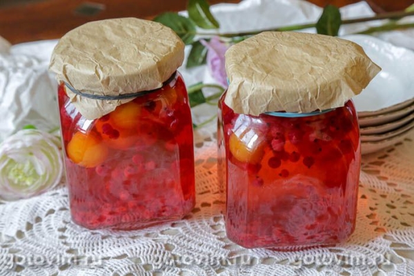 Компот из желтой алычи и красной смородины на зиму Компот из желтой алычи и красной смородины на зиму