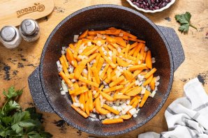 Салат с фасолью на зиму