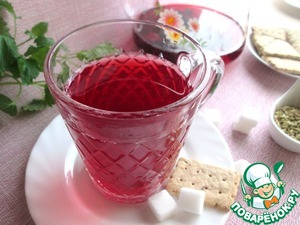 Чай черносмородиновый с клубникой и фенхелем Чай черносмородиновый с клубникой и фенхелем