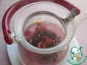 Чай черносмородиновый с клубникой и фенхелем Чай черносмородиновый с клубникой и фенхелем