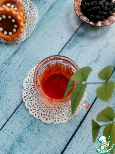 Чай с цукатами из черноплодной рябины Чай с цукатами из черноплодной рябины