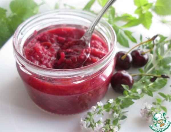 Чатни из ревеня с вишней