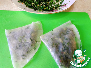 Чебуреки из рисовой бумаги с зеленью