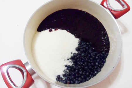 Черничный джем с черной смородиной Черничный джем с черной смородиной